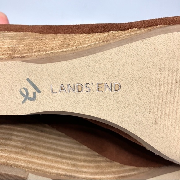 Lands End suede wedge booties size 9 - Picture 6 of 7